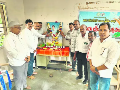 క్రీడా దిగ్గజం ధ్యాన్‌చంద్‌
