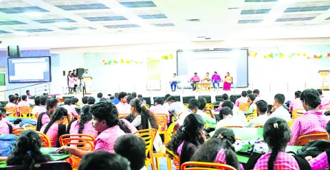 ● ముగిసిన ఎఫ్‌డీపీ ప్రోగాం