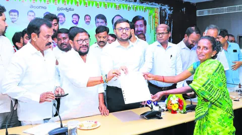 నాణ్యతా ప్రమాణాలతో ఇళ్లు నిర్మించుకోవాలి 