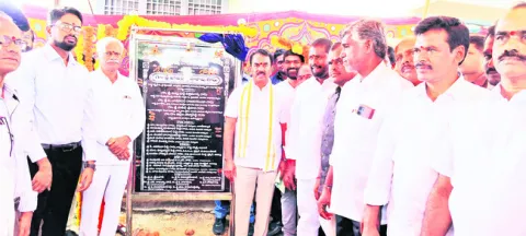 రైతులను ఇబ్బందులకు గురిచేస్తే చర్యలు 