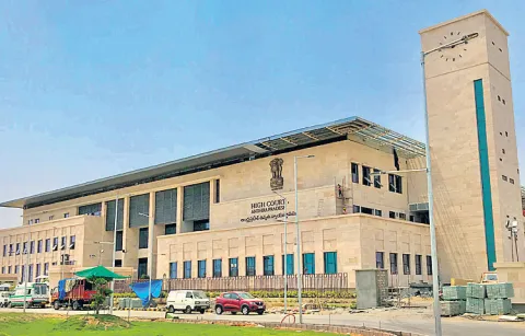 The High Court directly questioned how the police perform their duties in civilian clothes