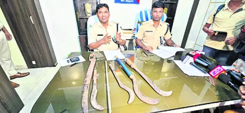 చోరీలకు యత్నించిన ఐదుగురు అరెస్టు