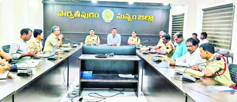 సారాను అరికడదాం.. : కలెక్టర్‌
