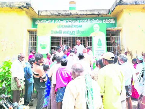 రైతులు వదంతులు నమ్మొద్దు 