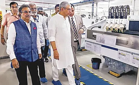 Tempered Glass Now Made in India IT Minister Ashwini Vaishnaw Inaugurates Noida Facility