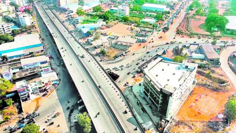 తూర్పు–పడమర కలిసేలా.. 