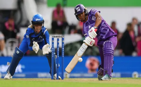 Who is Davina Perrin? 18-year-old English batter scripts history with 42-ball hundred
