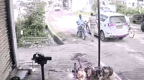 కాసుల కక్కుర్తి..!