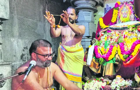 యాదగిరి క్షేత్రంలో సంప్రదాయ పూజలు