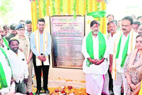పేదలందరికీ గూడు కల్పిస్తాం