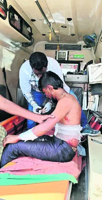 ఆపదలో