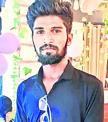 ప్రాణం తీసిన ఈత సరదా