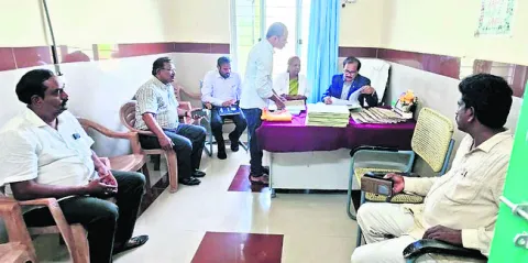 ఆస్పత్రుల అభివృద్ధిపై సర్కారు దృష్టి