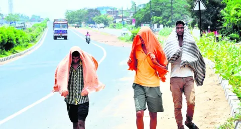 మండుతున్న ఎండలు 