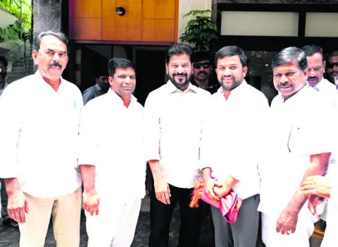 మున్సిపల్‌ అభివృద్ధికి సహకరించాలి 