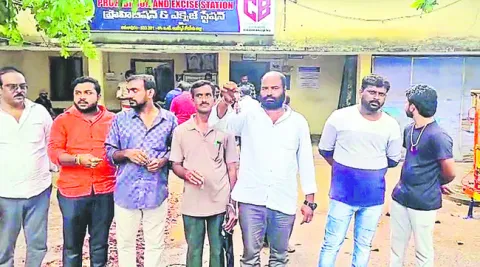 మామూళ్ల కోసం వేధింపులు 