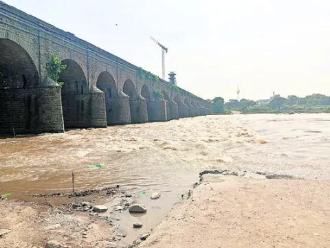 మున్నేటికి వరద