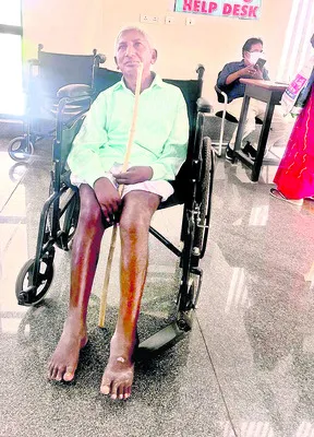 నడవలేను..ఎక్కడికీ వెళ్లలేను
