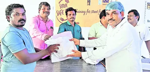 ప్రతిఒక్కరూ పరిశుభ్రత పాటించాలి