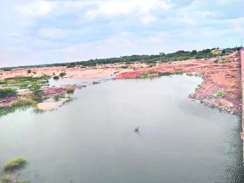 మృత్యు కుహరంగా పెన్నా నది