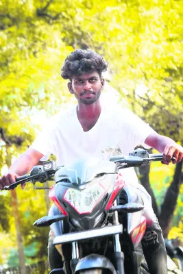 ప్రేమించిన యువతి మోసం చేసిందని..