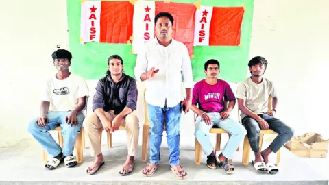 పెండింగ్‌ బకాయిలు విడుదల చేయాలి 