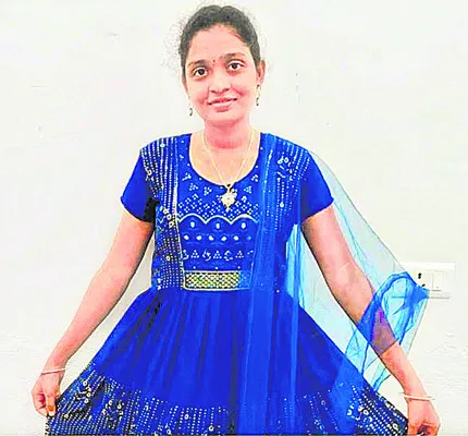 ‘అమ్మా.. నాన్నా.. బతకాలని లేదు’ 
