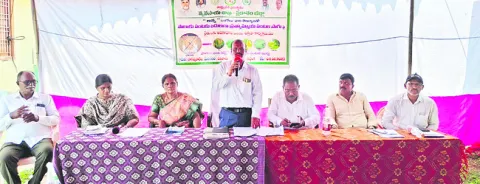 పొగాకుకు ప్రత్యామ్నాయ పంటలు సాగుచేయాలి 