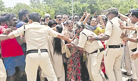 Police overaction in Sri Potti Sriramulu Nellore district