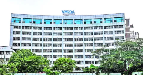 పేదల భూములపై సర్కారు కన్ను 