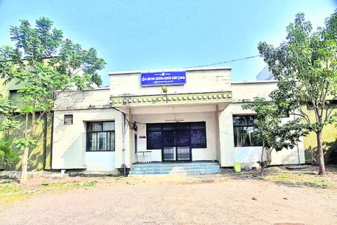 ‘స్పోర్ట్స్‌’లో కీచకపర్వం