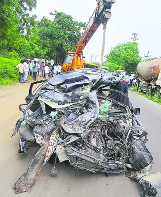మొయినాబాద్‌లో ఘోర రోడ్డు ప్రమాదం 