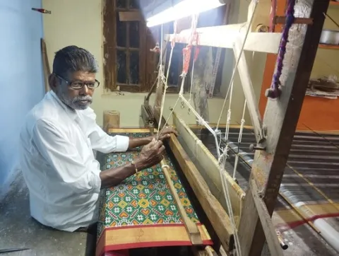 చిన్నతనం నుంచే జీతమున్నా..