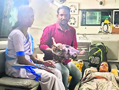 108 వాహనంలో ప్రసవం 