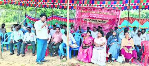 ఉపాధ్యాయుల సమస్యలు పరిష్కరించాలి