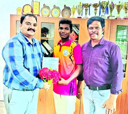 రాష్ట్ర స్థాయి పోటీలకు భారతి విద్యార్థి ఎంపిక 