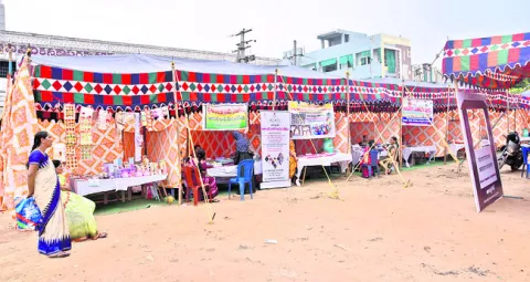 ● ఆదరణ లేని ‘ఆకాంక్ష’..