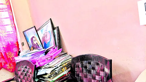 మహాత్ములారా.. మన్నించండి! 