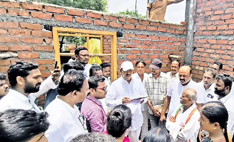 Parakala MLA Revuri Prakash Reddy Fire On Housing AE