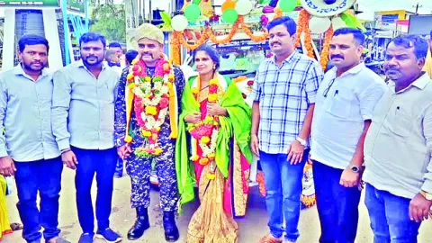విశ్రాంత సైనికుడికి ఘన స్వాగతం 