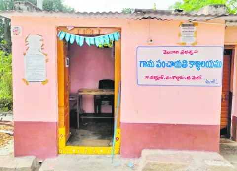 ఓపీఎస్‌లకు వేతనాలేవి? 
