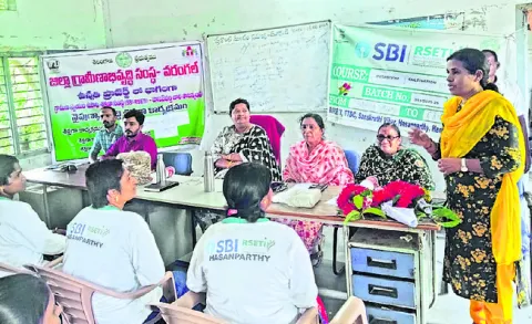 పుట్టగొడుగుల పెంపకం లాభదాయకం