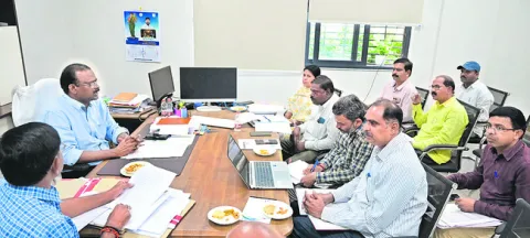 పన్ను చెల్లింపుతోనే అభివృద్ధి 