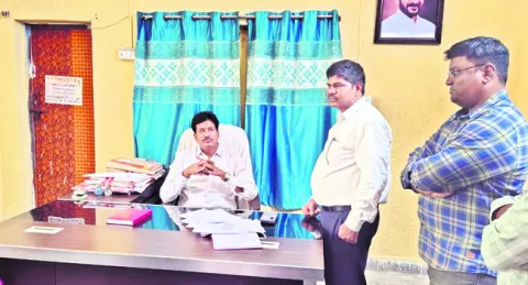 రెవెన్యూ సదస్సుల  దరఖాస్తులు పరిష్కరించాలి 
