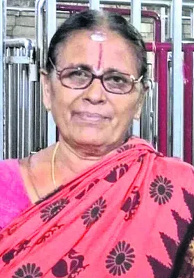 కాంగ్రెస్‌ నాయకుడి తల్లి దారుణ హత్య