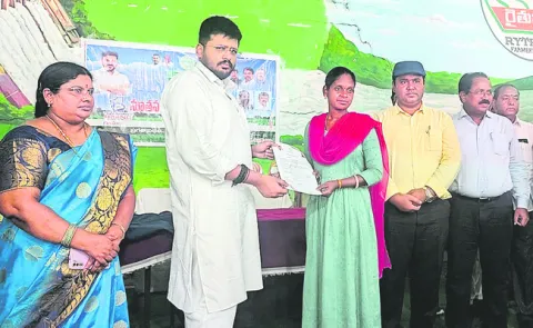 కాంగ్రెస్‌తోనే పేదల సంక్షేమం