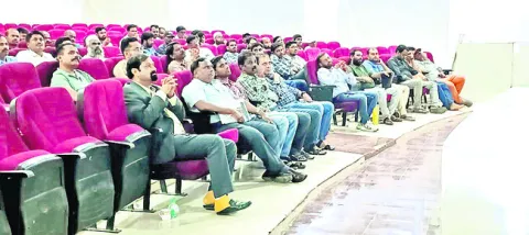 ట్రిపుల్‌ ఐటీ అధ్యాపకులకు శిక్షణ
