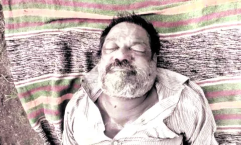 గుర్తుతెలియని వ్యక్తి మృతదేహం లభ్యం