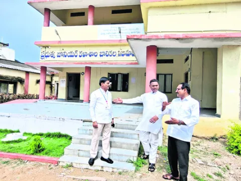 విద్యార్థుల అభ్యున్నతికి సమన్వయంతో పనిచేయాలి