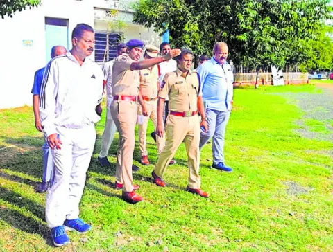 స్వాతంత్య్ర దినోత్సవ ఏర్పాట్లు పరిశీలన